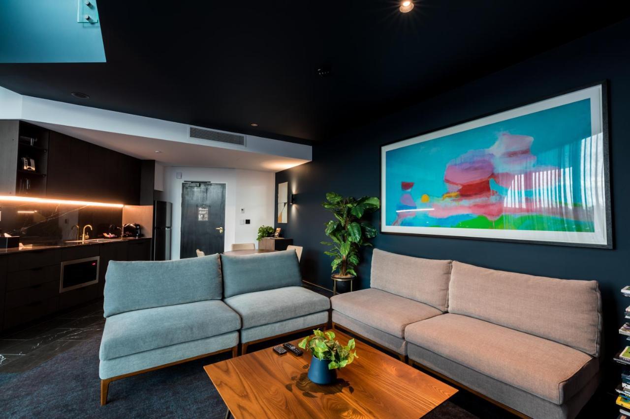 Eatons Hill Hotel Brisbane Bagian luar foto